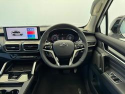 2025 LDV D90 Executive