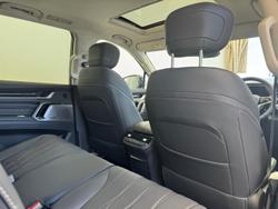 2025 LDV D90 Executive