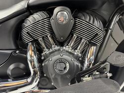 2016 INDIAN CHIEFTAIN DARK HORSE Black