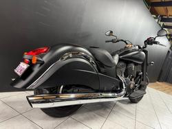 2016 INDIAN CHIEFTAIN DARK HORSE Black