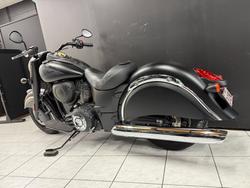 2016 INDIAN CHIEFTAIN DARK HORSE Black