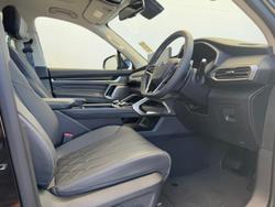 2025 LDV D90 Executive