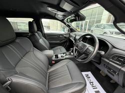 2025 Isuzu MU-X LS-T