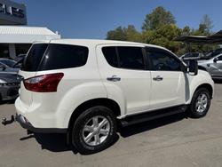 2016 Isuzu MU-X