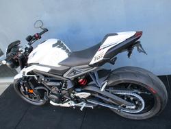 2023 Triumph STREET TRIPLE R White