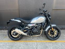 2025 Royal Enfield 2025 Royal Enfield 450CC GUERRILLA - Dash SILVER