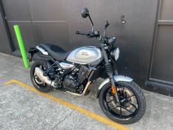2025 Royal Enfield 2025 Royal Enfield 450CC GUERRILLA - Dash SILVER