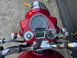 2025 Royal Enfield 2025 Royal Enfield 350CC CLASSIC 350 HERITAGE RED