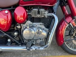 2025 Royal Enfield 2025 Royal Enfield 350CC CLASSIC 350 HERITAGE RED