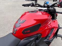 2023 DUCATI STREETFIGHTER V2 Red