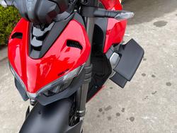 2023 DUCATI STREETFIGHTER V2 Red