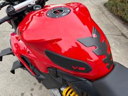 2023 DUCATI STREETFIGHTER V2 Red