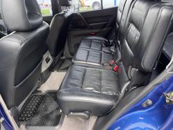 2001 Mitsubishi Pajero Exceed NM 4X4 Deep Blue