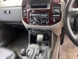 2001 Mitsubishi Pajero Exceed NM 4X4 Deep Blue