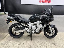 2006 Yamaha FZ6S BLUE