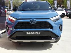 2022 Toyota
                RAV4 XSE