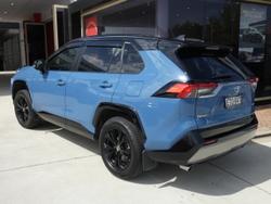 2022 Toyota
                RAV4 XSE