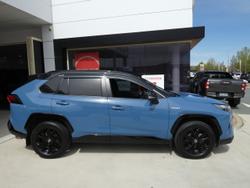 2022 Toyota
                RAV4 XSE