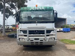 2006 Mercedes-Benz 3244 White
