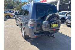 2010 Mitsubishi
Pajero GLS
