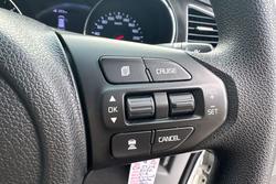 2020 Kia
Carnival S