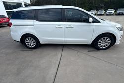 2020 Kia
Carnival S