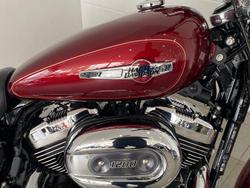 2016 Harley-Davidson 1200 Custom (XL1200C) Sportster Red