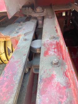 1970 New Holland
                275 