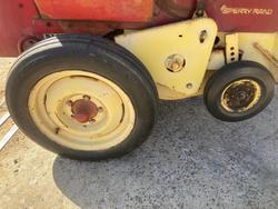 1970 New Holland
                275 