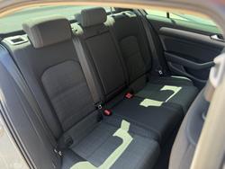 2022 Volkswagen Passat 140TSI Business