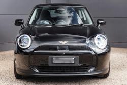 2024 MINI
Cooper E Classic
