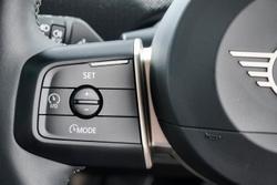 2024 MINI
Cooper E Classic