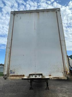1989 Maxicube Curtainsider Tri-Axle Trailer
