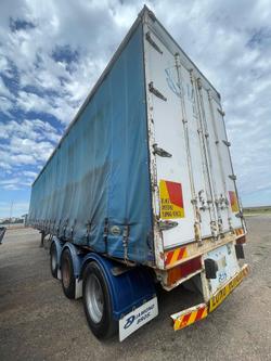 1989 Maxicube Curtainsider Tri-Axle Trailer