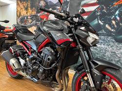 2021 Kawasaki Z900 SUPERNAKED (ZR900) GREY