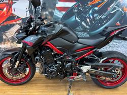 2021 Kawasaki Z900 SUPERNAKED (ZR900) GREY