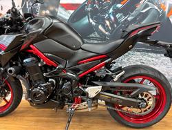 2021 Kawasaki Z900 SUPERNAKED (ZR900) GREY