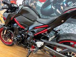 2021 Kawasaki Z900 SUPERNAKED (ZR900) GREY