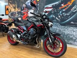 2021 Kawasaki Z900 SUPERNAKED (ZR900) GREY