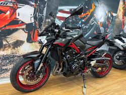 2021 Kawasaki Z900 SUPERNAKED (ZR900) GREY