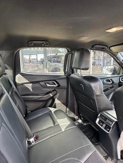 2021 Isuzu
D-MAX X-TERRAIN