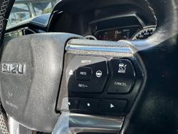 2021 Isuzu
D-MAX X-TERRAIN