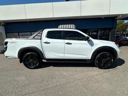 2021 Isuzu
D-MAX X-TERRAIN