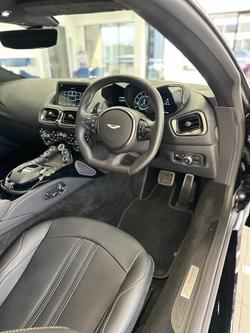2022 Aston Martin Vantage MY22 Jet Black