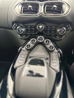 2022 Aston Martin Vantage MY22 Jet Black