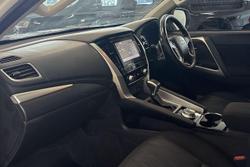 2021 Mitsubishi Pajero GLX