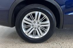 2023 Mitsubishi Outlander ES