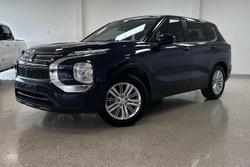 2023 Mitsubishi Outlander ES