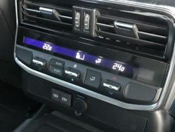 2024 Toyota
Landcruiser VX