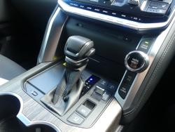 2024 Toyota
Landcruiser VX